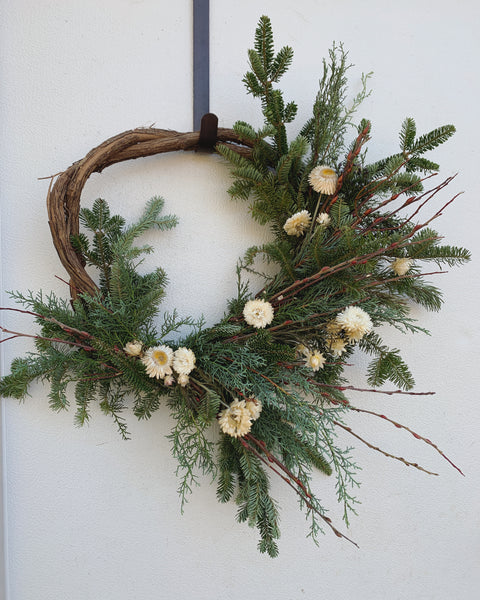 Holiday Wreath: Grapevine Base Designer's Choice