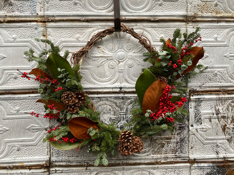 Holiday Wreath: Red Christmas