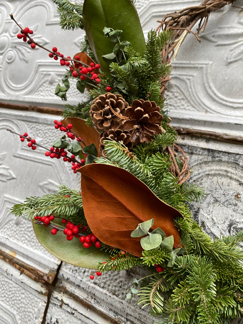 Holiday Wreath: Red Christmas