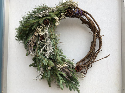 Holiday Wreath: Grapevine Base Designer's Choice