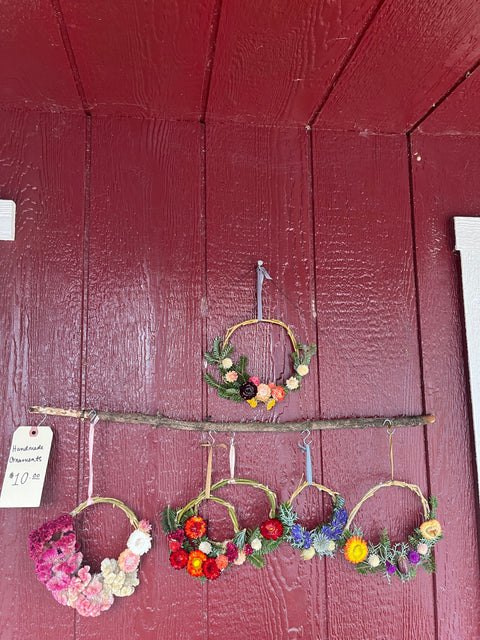 Holiday Ornament with Dried Flowers - Sunny Meadows Flower Farm